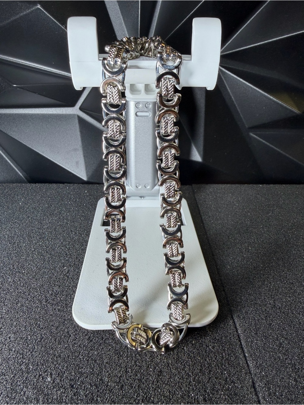 Gucci Link Chain Necklace - Silver